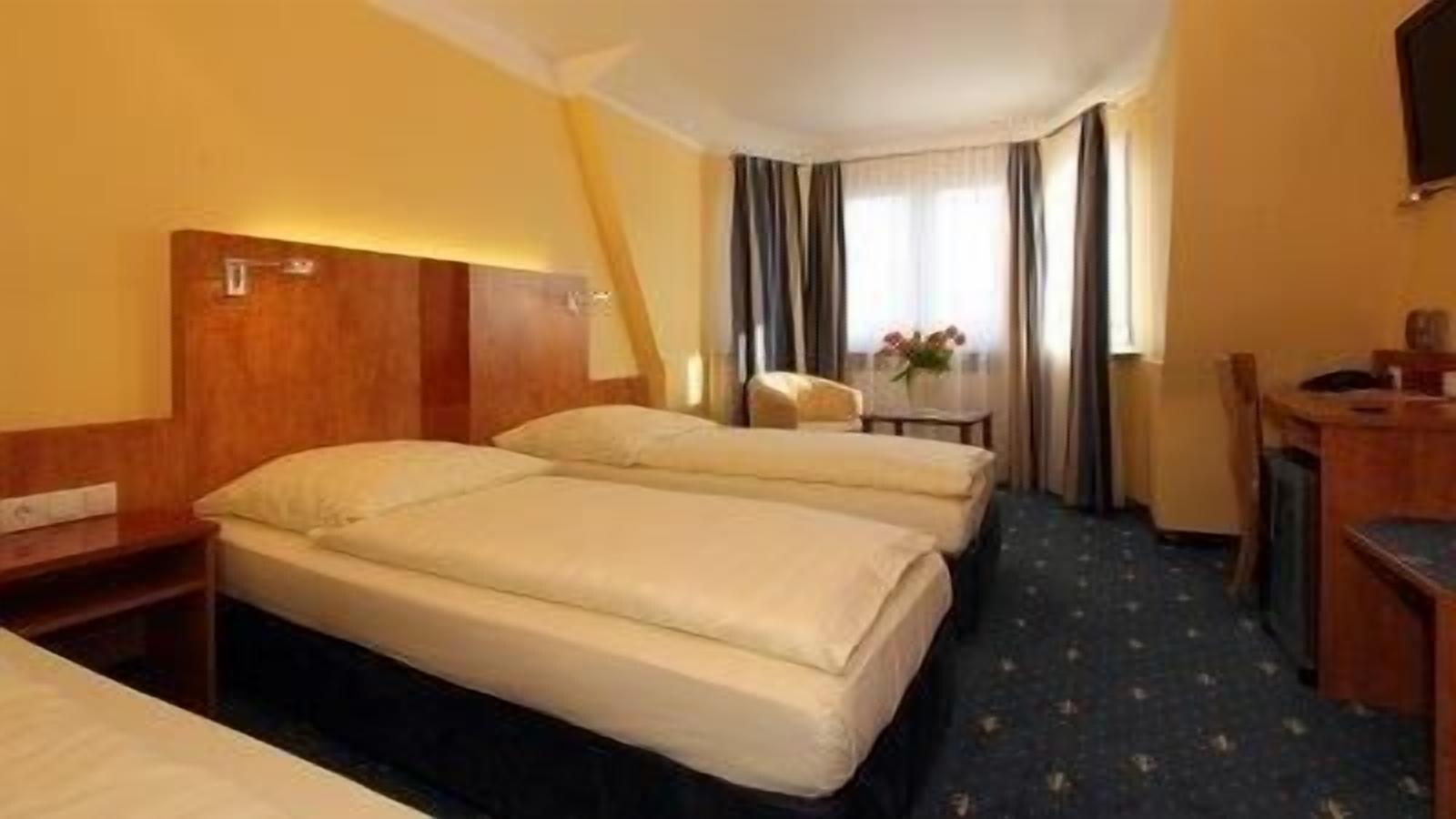 Aparthotel Astro - Nichtraucherhotel Stuttgart Eksteriør bilde