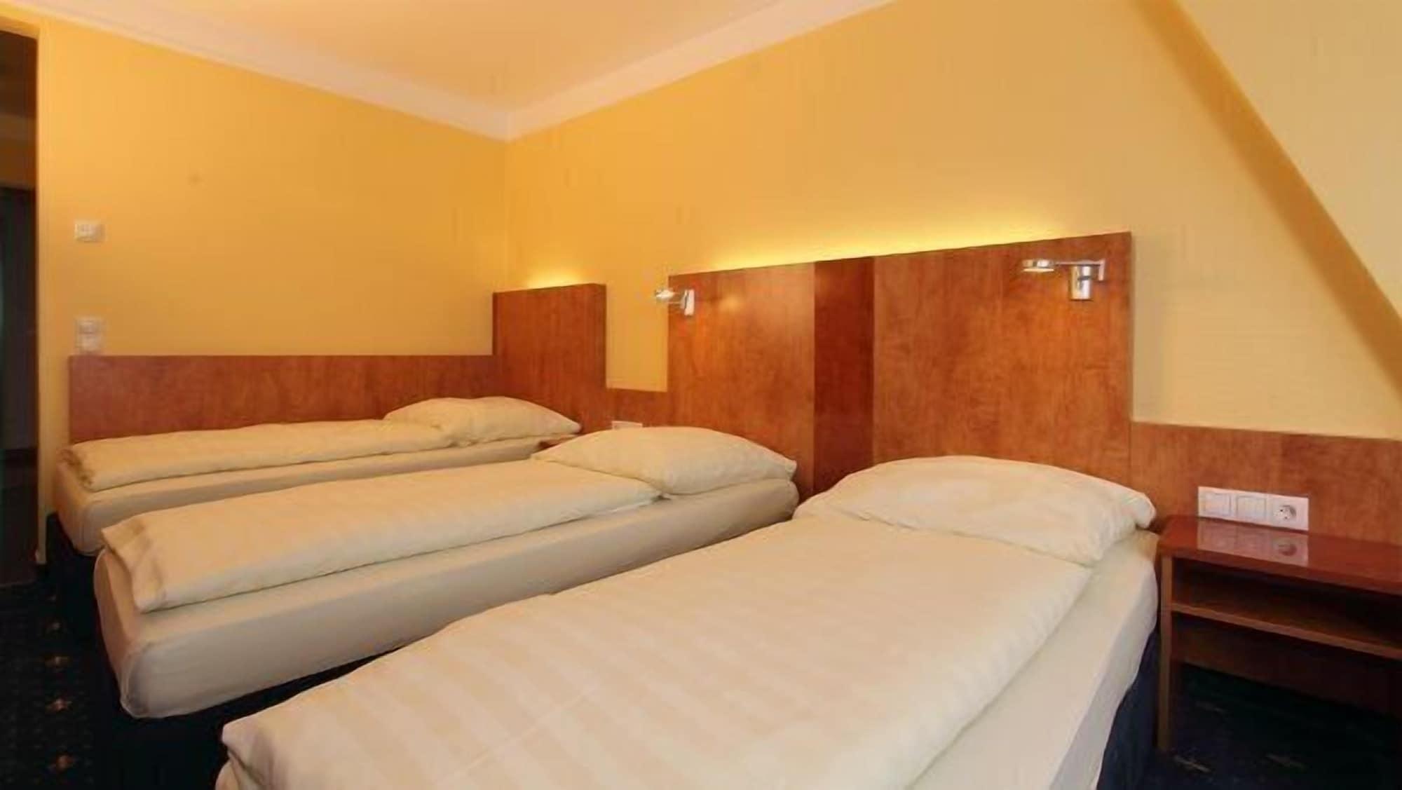 Aparthotel Astro - Nichtraucherhotel Stuttgart Eksteriør bilde