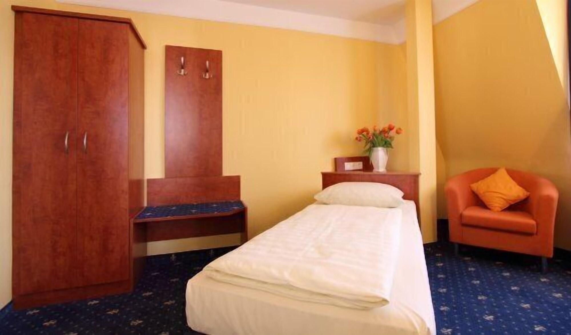 Aparthotel Astro - Nichtraucherhotel Stuttgart Eksteriør bilde