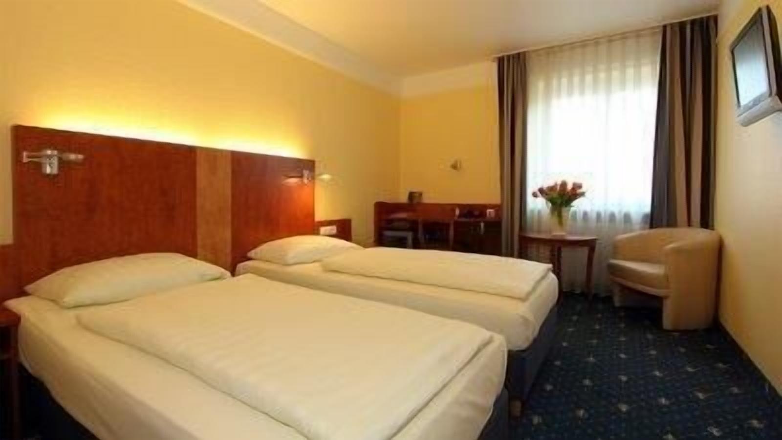 Aparthotel Astro - Nichtraucherhotel Stuttgart Eksteriør bilde