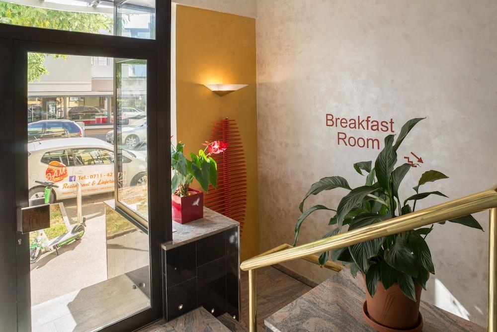 Aparthotel Astro - Nichtraucherhotel Stuttgart Eksteriør bilde